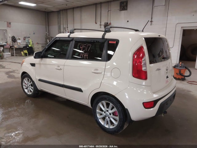 2013 KIA SOUL + photo 3