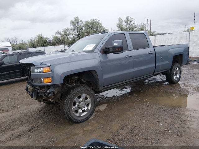 2016 Chevrolet SILVERADO 2500HD LTZ 照片 2