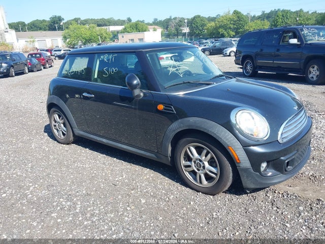 2012 MINI COOPER 