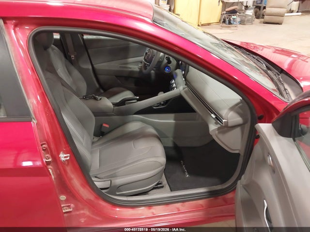 2021 Hyundai ELANTRA SE 照片 5