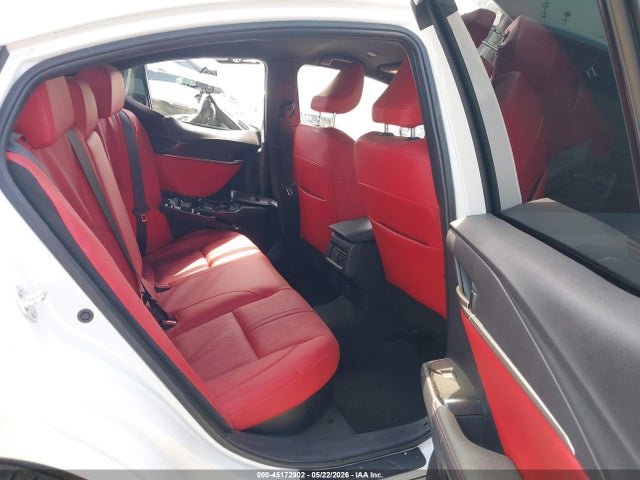 صورة 8 لـ 2025 Toyota CAMRY XSE