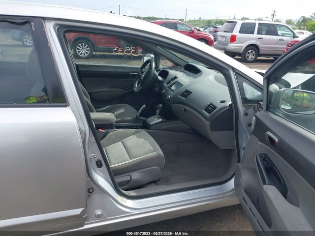 2010 Honda CIVIC LX 照片 5