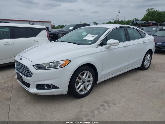 FORD FUSION SE - 2