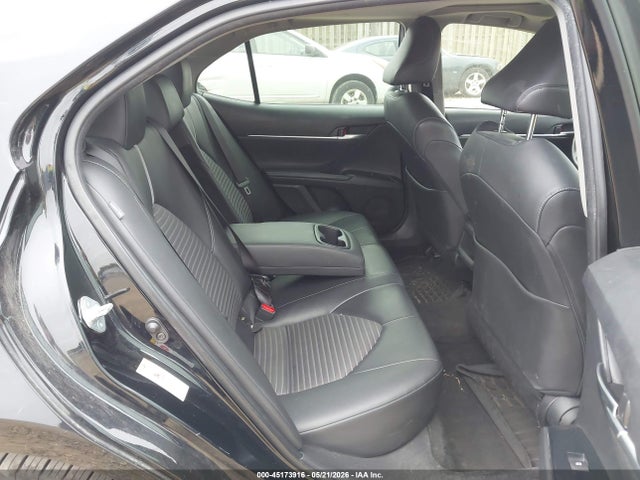 صورة 8 لـ 2018 Toyota CAMRY SE