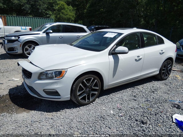 صورة 2 لـ 2017 Volvo S60 T5 DYNAMIC