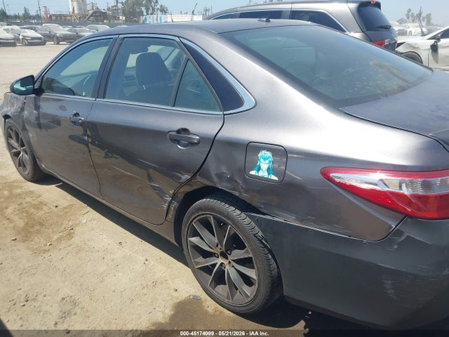 2015 Toyota CAMRY XSE V6 缩略图 17