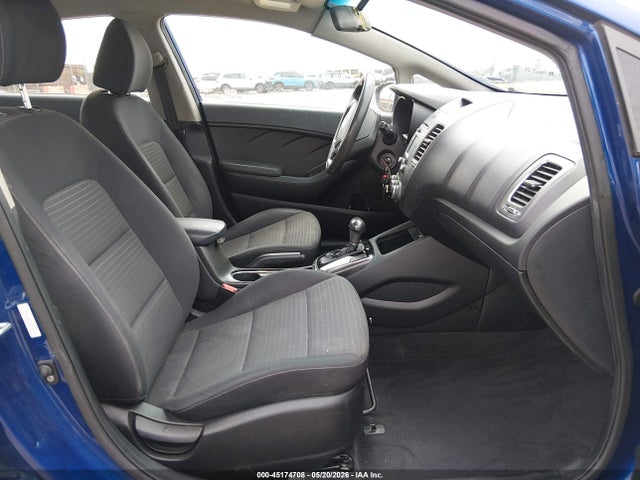 2017 KIA FORTE LX — фото 5