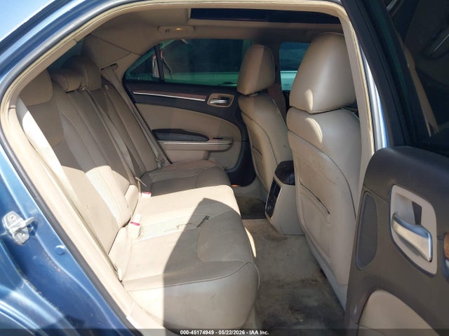 2011 Chrysler 300C 照片 8
