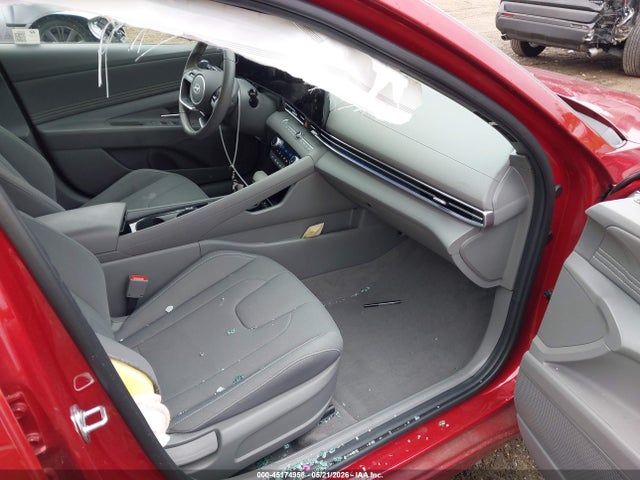 صورة 5 لـ 2024 Hyundai ELANTRA SEL