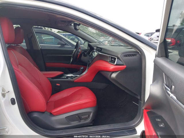 2020 Toyota CAMRY XSE photo 5