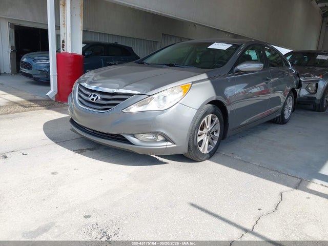 2013 Hyundai SONATA GLS — фото 2