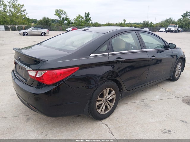 2013 Hyundai SONATA GLS 照片 4