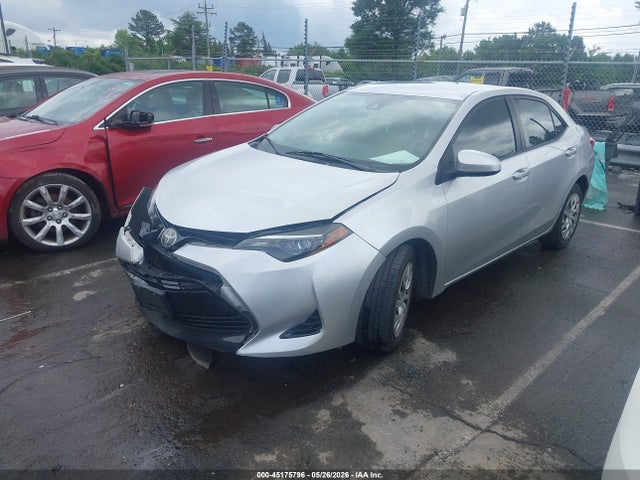 2017 Toyota COROLLA LE — фото 2