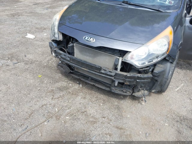 صورة 6 لـ 2013 KIA RIO EX