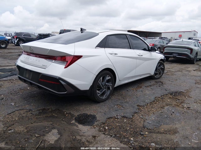 صورة 4 لـ 2025 Hyundai ELANTRA LIMITED