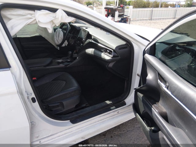 2021 Toyota CAMRY SE photo 5