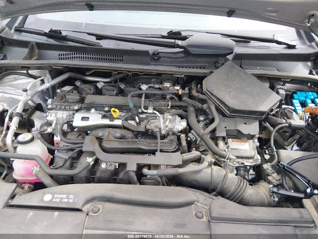صورة 10 لـ 2024 Toyota PRIUS XLE AWD-E