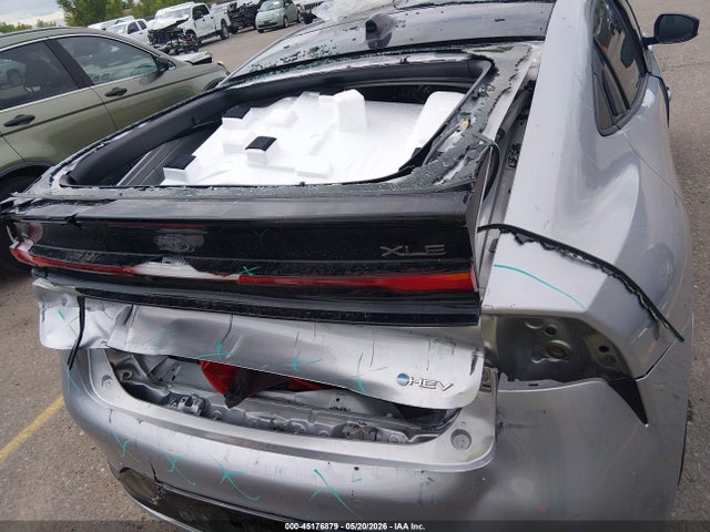 صورة 6 لـ 2024 Toyota PRIUS XLE AWD-E