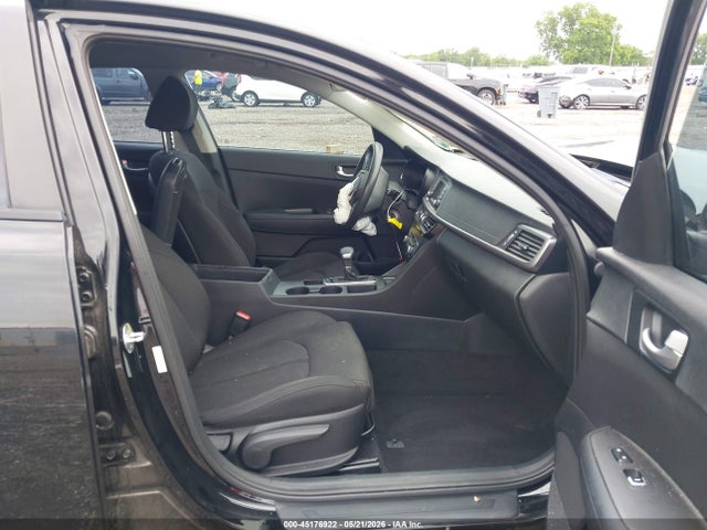 2016 KIA OPTIMA LX photo 5