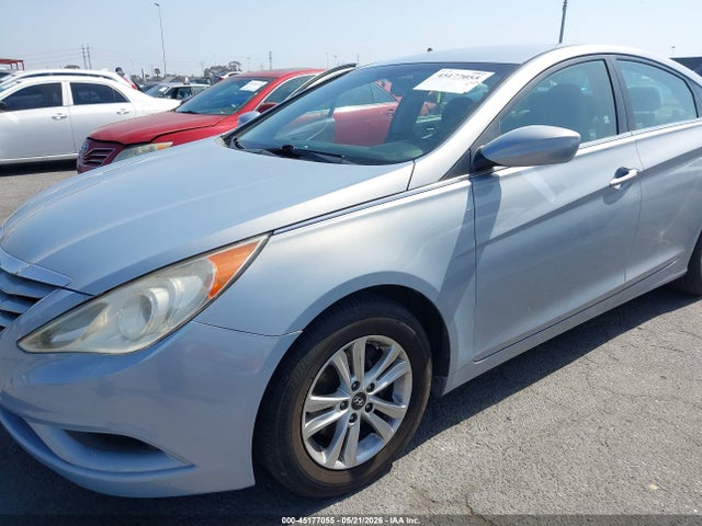2013 Hyundai SONATA GLS — фото 6