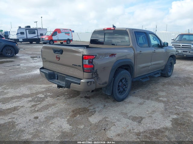 2023 Nissan FRONTIER PRO-4X 4X4 照片 4