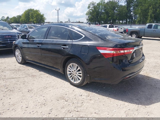 2015 Toyota AVALON HYBRID LIMITED photo 3