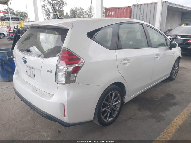 2015 Toyota PRIUS V FIVE — фото 4