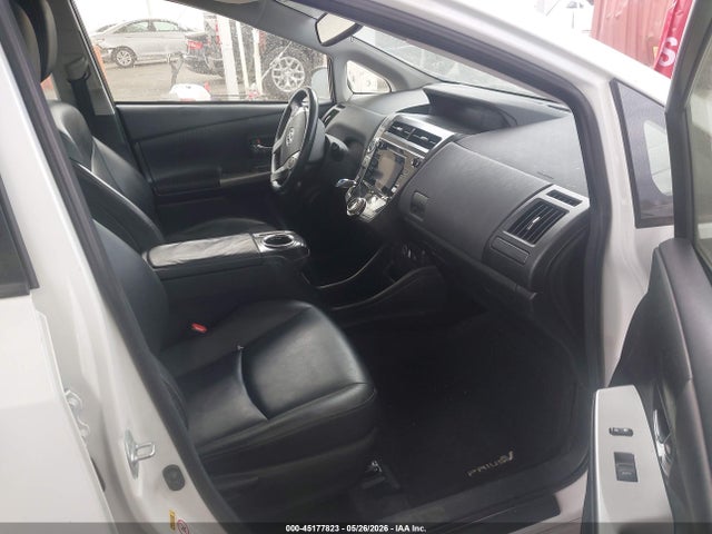 2015 Toyota PRIUS V FIVE — фото 5