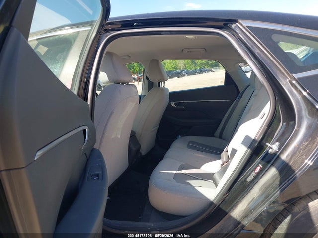 2022 Hyundai SONATA SE — миниатюра 8