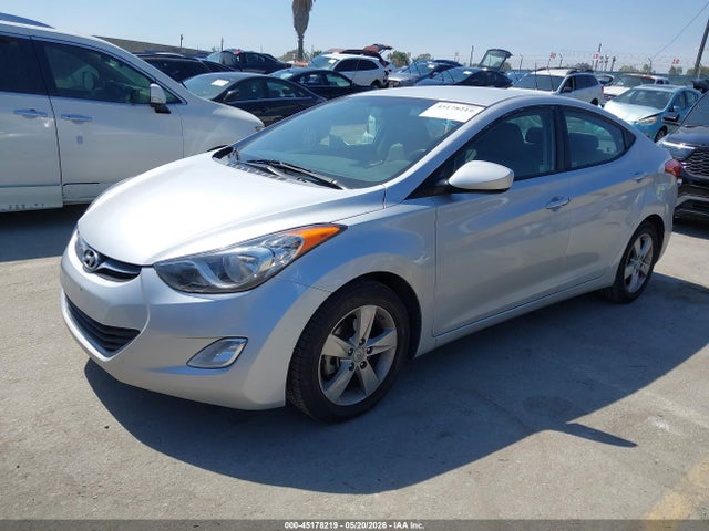 صورة 2 لـ 2013 Hyundai ELANTRA GLS
