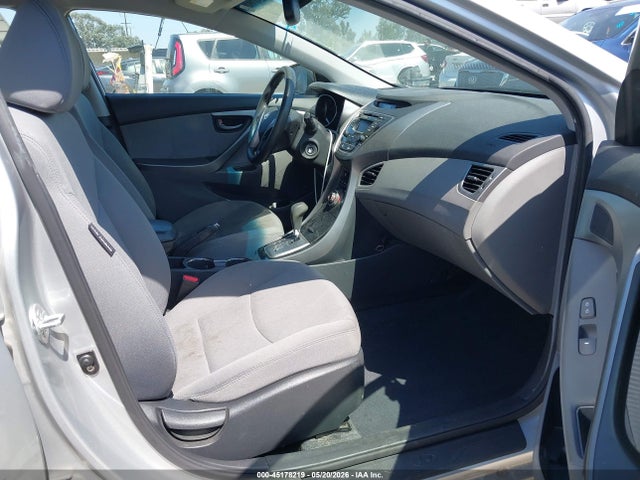 صورة 5 لـ 2013 Hyundai ELANTRA GLS