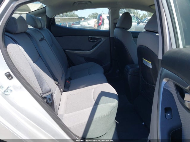 صورة 8 لـ 2013 Hyundai ELANTRA GLS