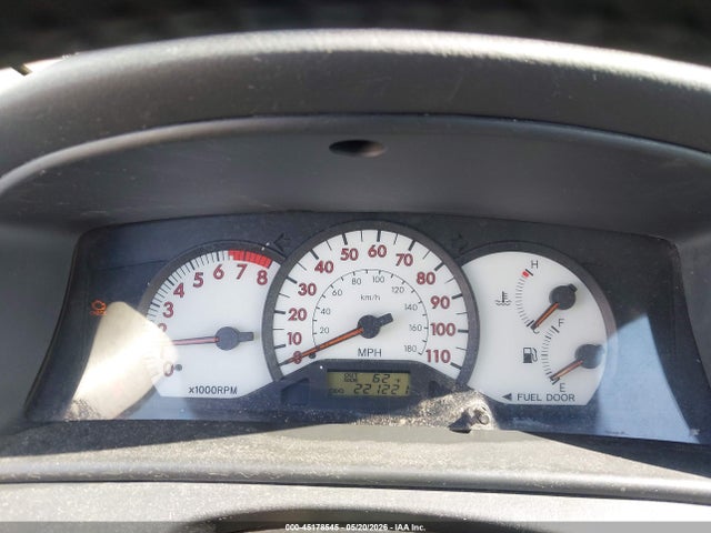 2004 Toyota COROLLA S photo 7