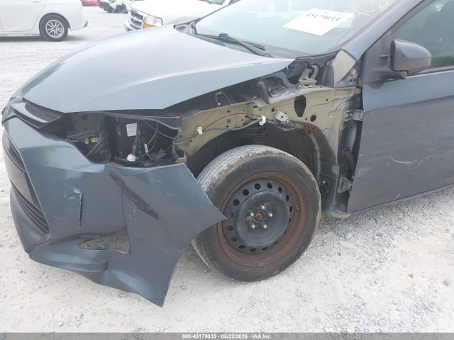 2018 Toyota COROLLA LE photo 6