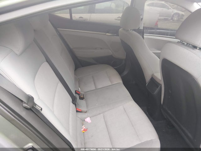 2017 Hyundai ELANTRA SE photo 8