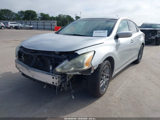 2013 Nissan ALTIMA 2.5 S 照片 2