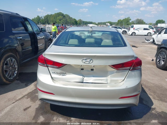 صورة مصغرة 16 لـ 2017 Hyundai ELANTRA SE