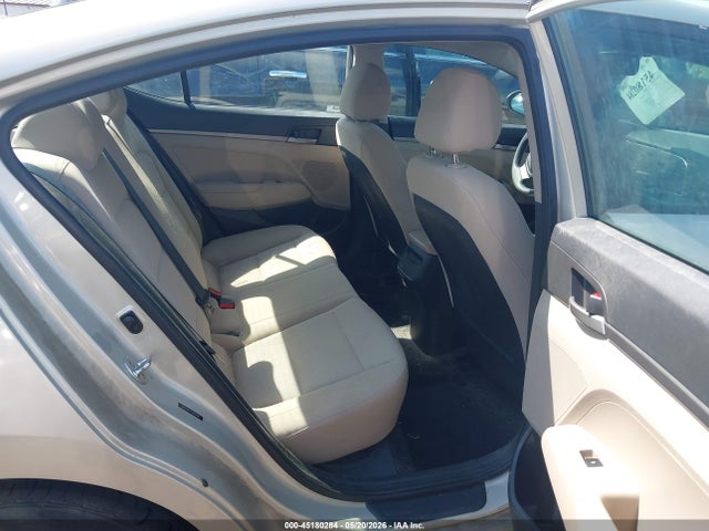 2017 Hyundai ELANTRA SE 照片 8