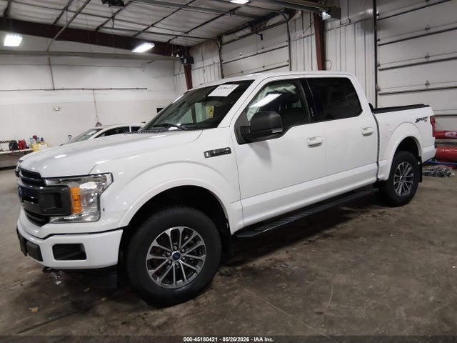 2018 FORD F-150 XLT photo 2