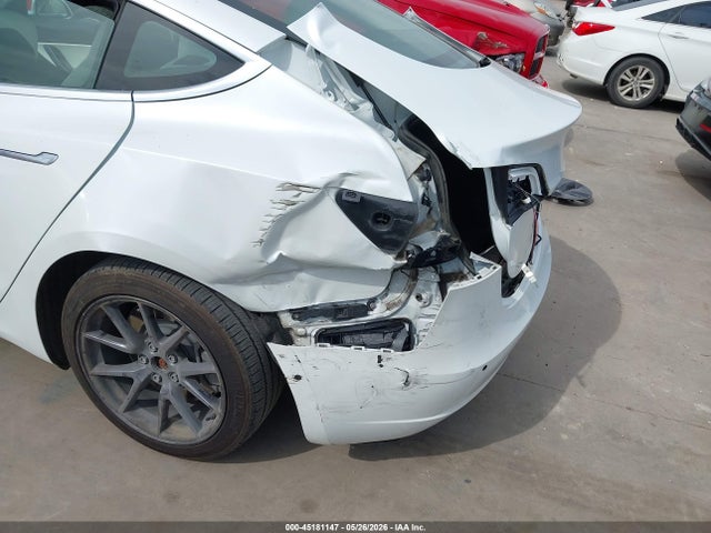 صورة 6 لـ 2019 Tesla MODEL 3 LONG RANGE/MID RANGE/STANDARD RANGE/STANDA