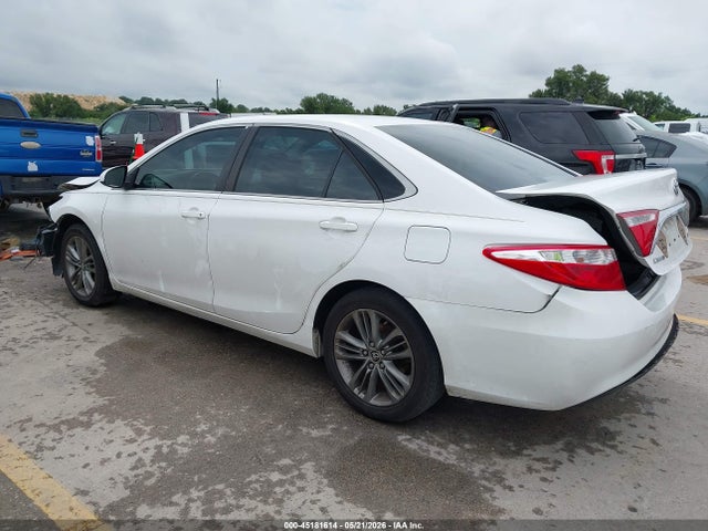 2017 Toyota CAMRY LE 照片 3