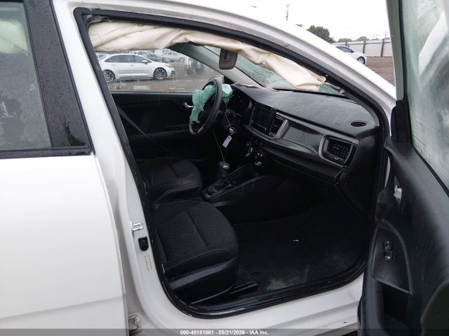 صورة 5 لـ 2019 KIA RIO S