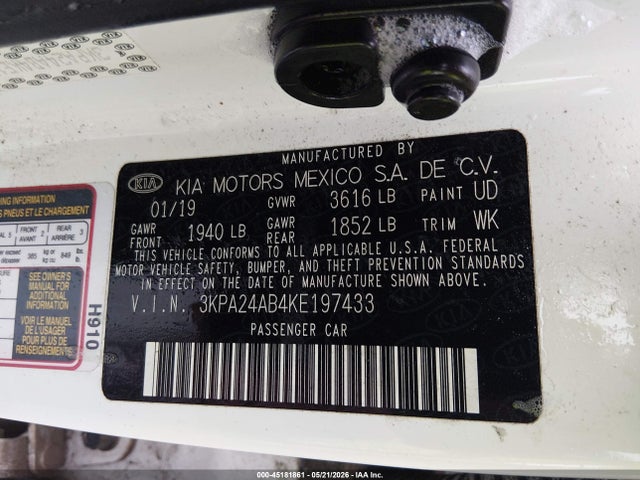 صورة 9 لـ 2019 KIA RIO S