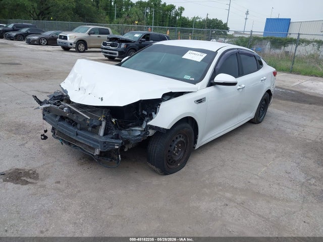 2016 KIA OPTIMA LX — фото 2