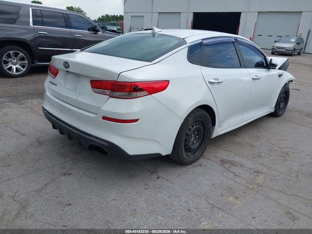 2016 KIA OPTIMA LX — фото 4