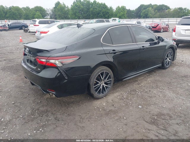 2021 Toyota CAMRY SE photo 4