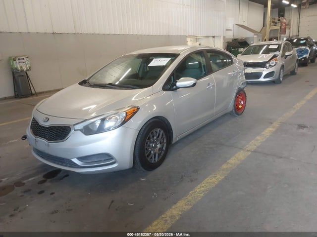2015 KIA FORTE LX 照片 2