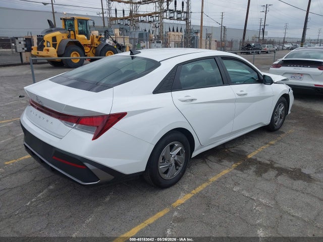صورة 4 لـ 2025 Hyundai ELANTRA SE