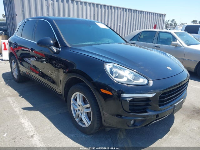 2016 PORSCHE CAYENNE 