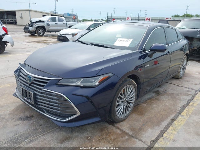 2021 Toyota AVALON LIMITED HYBRID photo 2